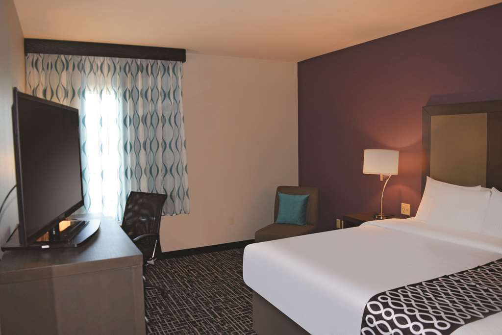 La Quinta By Wyndham York Otel Oda fotoğraf