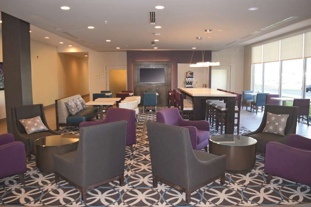 La Quinta By Wyndham York Otel Konforlar fotoğraf